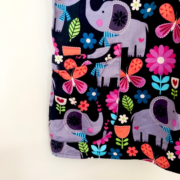 HealthPro Elephant Scrub Top - Picture 2 of 8